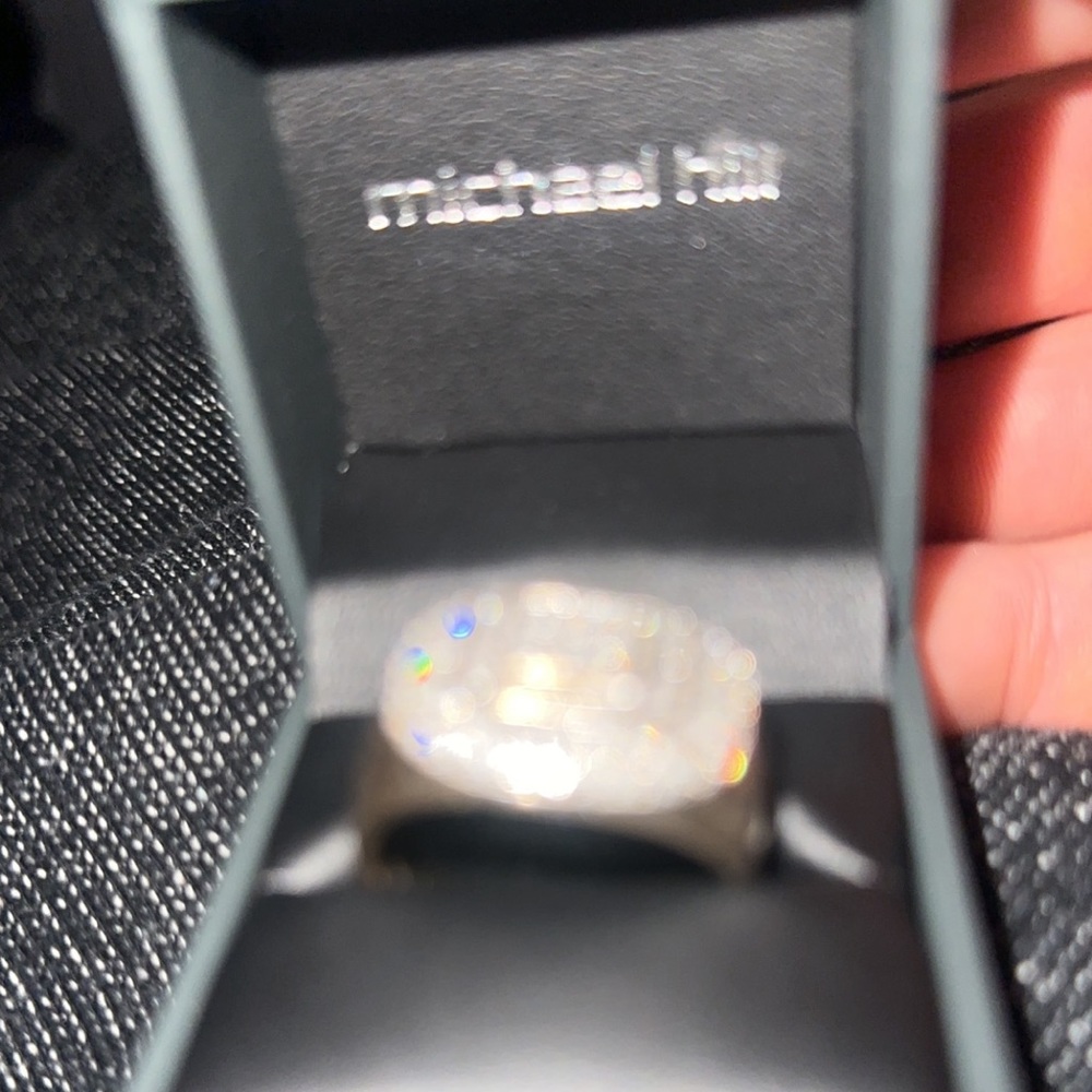 Diamond ring